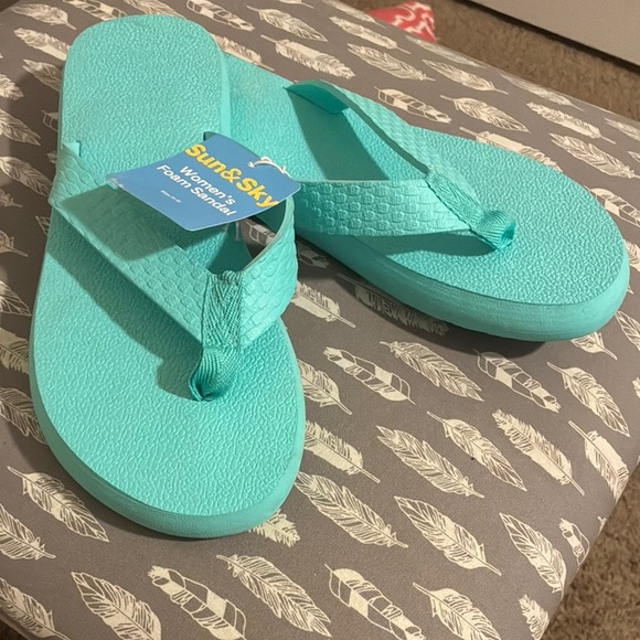Sun & Sky Women's Foam Sandals - Picture 1 of 2